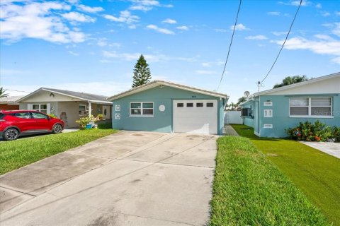 Casa en venta en New Port Richey, Florida, 2 dormitorios, 91.6 m2 № 2383792 - foto 3