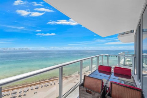 Copropriété à louer à Sunny Isles Beach, Floride: 1 chambre, 80.08 m2 № 1845749 - photo 8