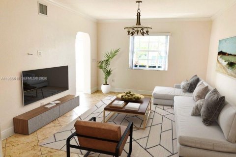 House in Miami, Florida 3 bedrooms № 2011388 - photo 3