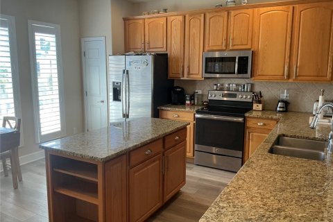 Townhouse in Seminole, Florida 3 bedrooms, 193.98 sq.m. № 2427076 - photo 9