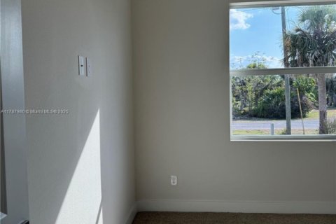 House in LaBelle, Florida 3 bedrooms, 155.43 sq.m. № 1736067 - photo 29