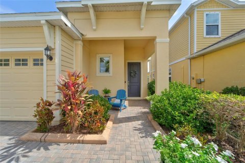 House in Apollo Beach, Florida 3 bedrooms, 140.47 sq.m. № 2142286 - photo 3