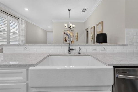 House in Apollo Beach, Florida 3 bedrooms, 140.47 sq.m. № 2142286 - photo 14