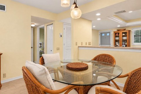 Copropriété à vendre à Punta Gorda, Floride: 2 chambres, 103.21 m2 № 2433335 - photo 7
