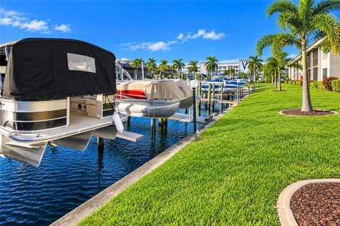 Copropriété à vendre à Punta Gorda, Floride: 2 chambres, 103.21 m2 № 2433335 - photo 25