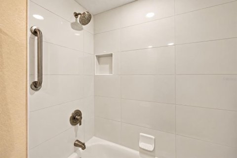 Copropriété à vendre à Punta Gorda, Floride: 2 chambres, 103.21 m2 № 2433335 - photo 20