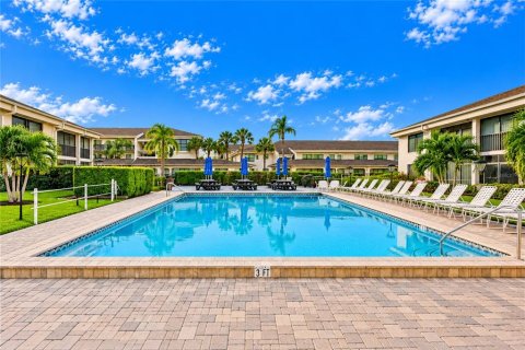 Copropriété à vendre à Punta Gorda, Floride: 2 chambres, 103.21 m2 № 2433335 - photo 28