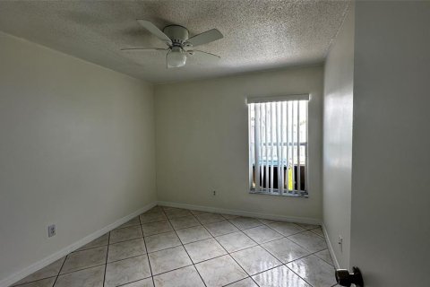 House in Kissimmee, Florida 3 bedrooms, 102.84 sq.m. № 1882883 - photo 17
