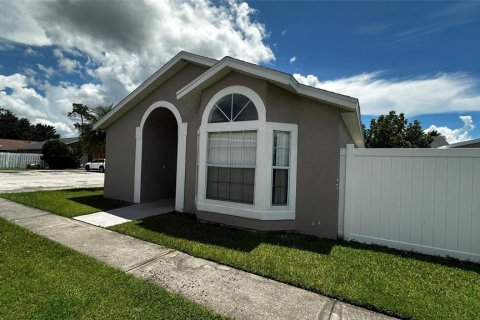 House in Kissimmee, Florida 3 bedrooms, 102.84 sq.m. № 1882883 - photo 3