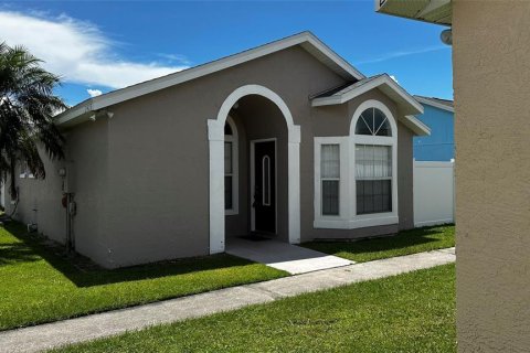 House in Kissimmee, Florida 3 bedrooms, 102.84 sq.m. № 1882883 - photo 2