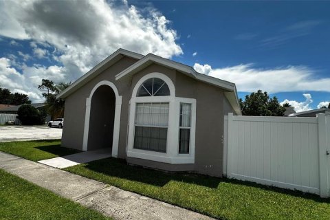 House in Kissimmee, Florida 3 bedrooms, 102.84 sq.m. № 1882883 - photo 4