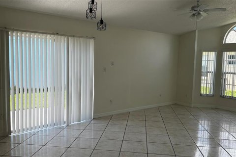 House in Kissimmee, Florida 3 bedrooms, 102.84 sq.m. № 1882883 - photo 7