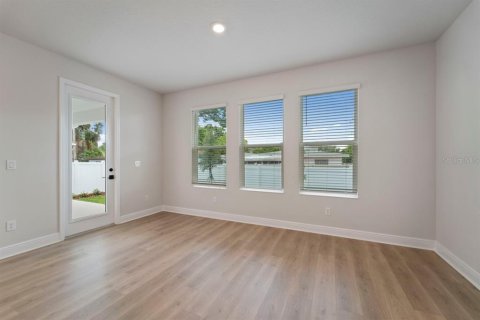 Casa en venta en Tampa, Florida, 4 dormitorios, 247.12 m2 № 1837646 - foto 6