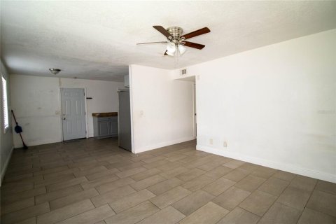 House in Daytona Beach, Florida 3 bedrooms, 104.05 sq.m. № 1314321 - photo 6