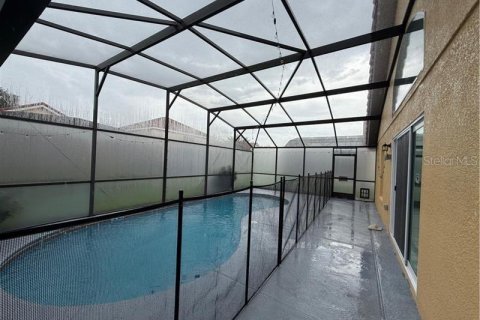 House in Davenport, Florida 5 bedrooms, 180.23 sq.m. № 1911400 - photo 28