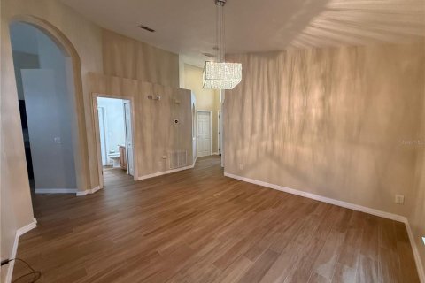 House in Davenport, Florida 5 bedrooms, 180.23 sq.m. № 1911400 - photo 11