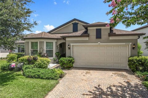 House in Casselberry, Florida 3 bedrooms, 169.64 sq.m. № 1816646 - photo 1