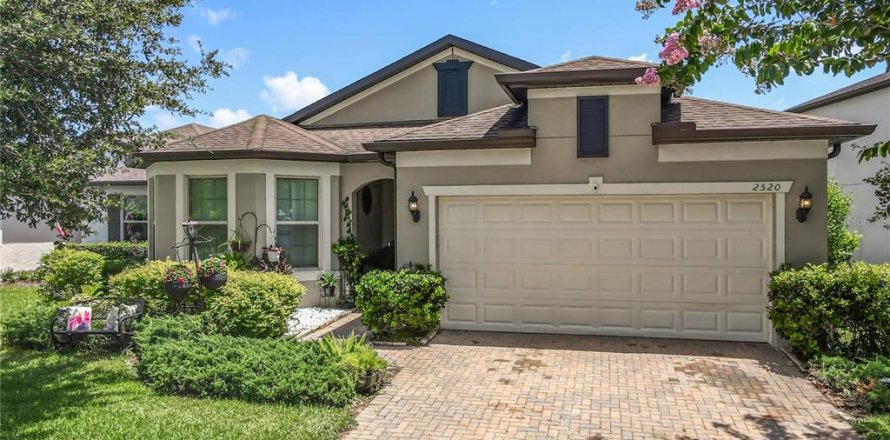 House in Casselberry, Florida 3 bedrooms, 169.64 sq.m. № 1816646