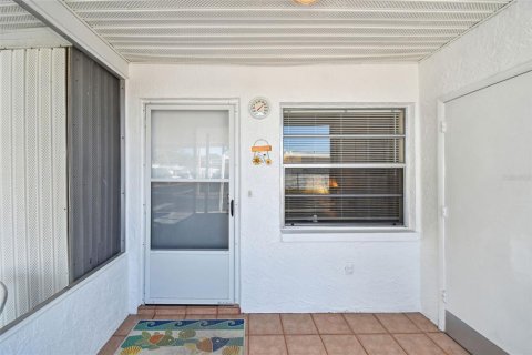 Villa ou maison à louer à Largo, Floride: 2 chambres, 71.35 m2 № 1615609 - photo 6