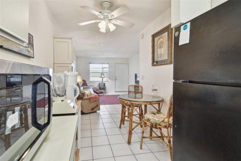 Villa ou maison à louer à Largo, Floride: 2 chambres, 71.35 m2 № 1615609 - photo 22