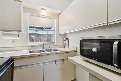 Villa ou maison à louer à Largo, Floride: 2 chambres, 71.35 m2 № 1615609 - photo 19