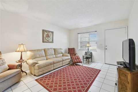 Villa ou maison à louer à Largo, Floride: 2 chambres, 71.35 m2 № 1615609 - photo 14