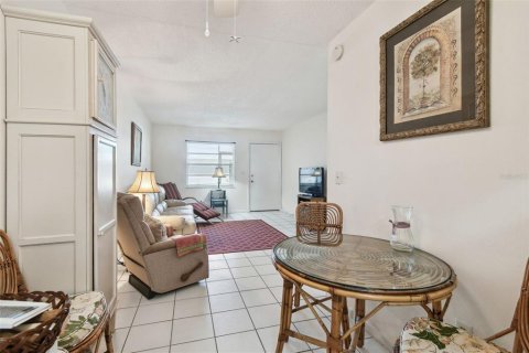 Villa ou maison à louer à Largo, Floride: 2 chambres, 71.35 m2 № 1615609 - photo 18