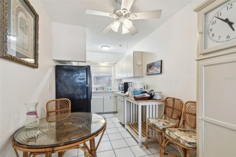 Villa ou maison à louer à Largo, Floride: 2 chambres, 71.35 m2 № 1615609 - photo 16
