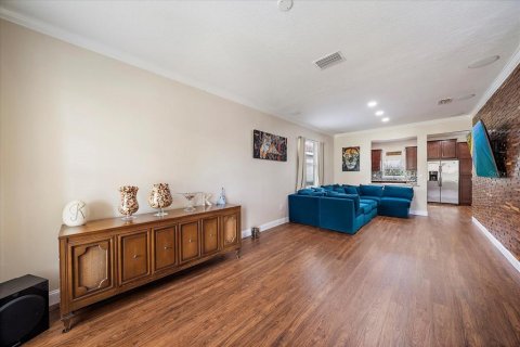 House in Sarasota, Florida 4 bedrooms, 253.44 sq.m. № 1597822 - photo 17