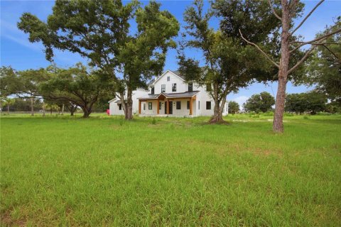 House in Sarasota, Florida 6 bedrooms, 423.17 sq.m. № 2211942 - photo 2