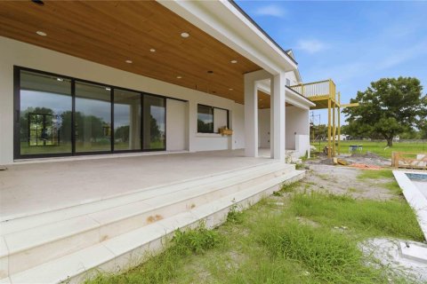 House in Sarasota, Florida 6 bedrooms, 423.17 sq.m. № 2211942 - photo 18