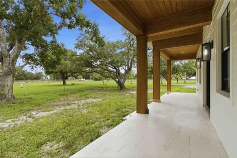 House in Sarasota, Florida 6 bedrooms, 423.17 sq.m. № 2211942 - photo 10