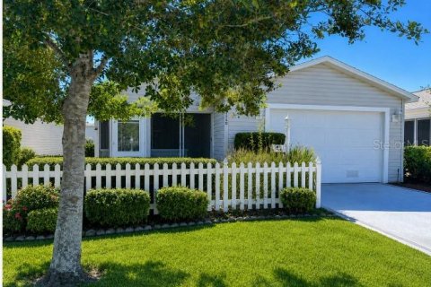 Villa ou maison à The Villages, Floride 3 chambres, 107.4 m2 № 2339264