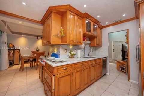 House in Plantation, Florida 3 bedrooms, 161.65 sq.m. № 2027239 - photo 6