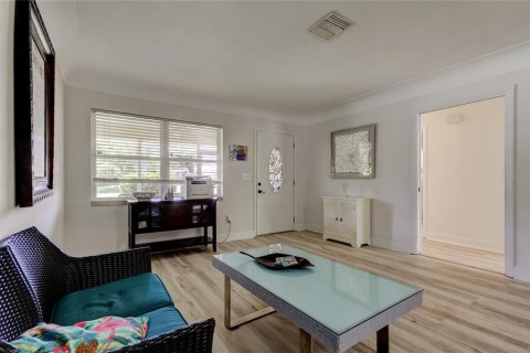 Villa ou maison à vendre à Clearwater, Floride: 3 chambres, 152.17 m2 № 1796706 - photo 6