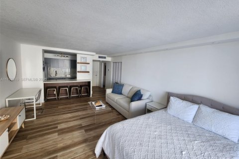 Copropriété à louer à Hallandale Beach, Floride: 51.65 m2 № 1977425 - photo 3