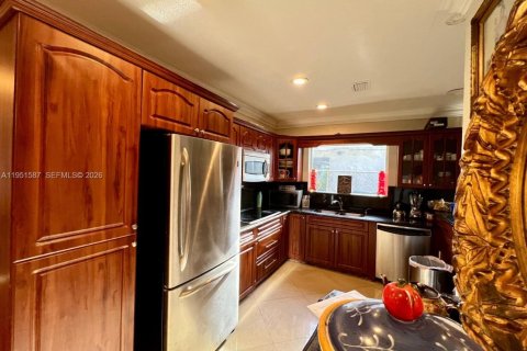 Casa en venta en Fort Lauderdale, Florida, 4 dormitorios, 144.46 m2 № 2054216 - foto 4