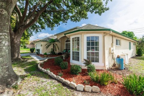 House in DeBary, Florida 3 bedrooms, 184.23 sq.m. № 1394062 - photo 2