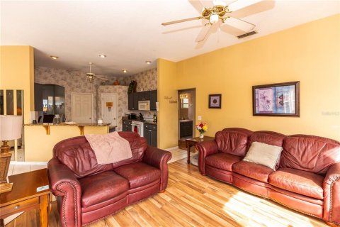 House in DeBary, Florida 3 bedrooms, 184.23 sq.m. № 1394062 - photo 20