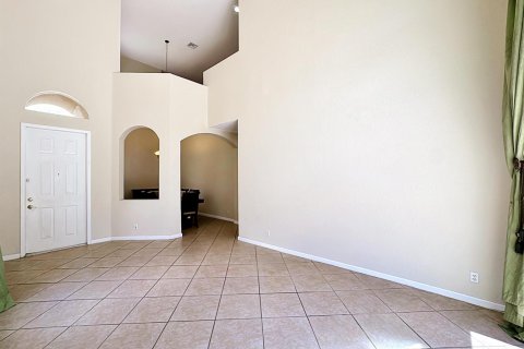 House in St. Lucie, Florida 5 bedrooms, 265.05 sq.m. № 2085047 - photo 13