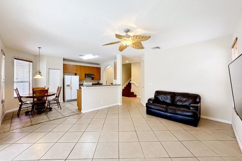 House in St. Lucie, Florida 5 bedrooms, 265.05 sq.m. № 2085047 - photo 24