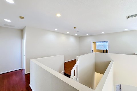 House in St. Lucie, Florida 5 bedrooms, 265.05 sq.m. № 2085047 - photo 29