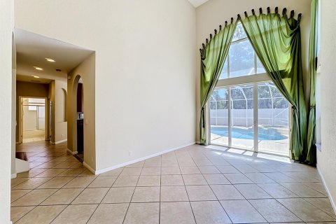 House in St. Lucie, Florida 5 bedrooms, 265.05 sq.m. № 2085047 - photo 10