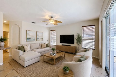 House in St. Lucie, Florida 5 bedrooms, 265.05 sq.m. № 2085047 - photo 22
