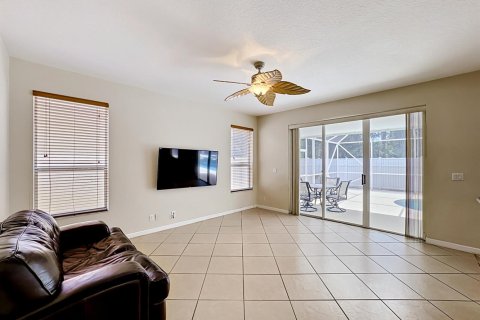 House in St. Lucie, Florida 5 bedrooms, 265.05 sq.m. № 2085047 - photo 21