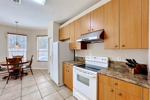 House in St. Lucie, Florida 5 bedrooms, 265.05 sq.m. № 2085047 - photo 17