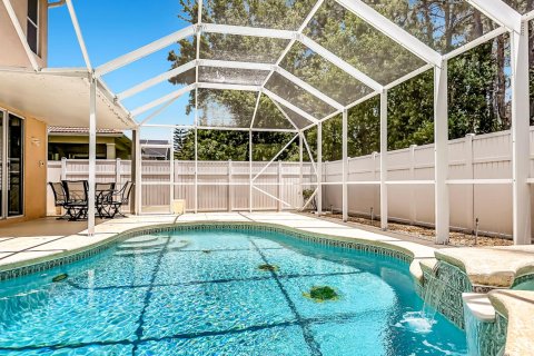 House in St. Lucie, Florida 5 bedrooms, 265.05 sq.m. № 2085047 - photo 4
