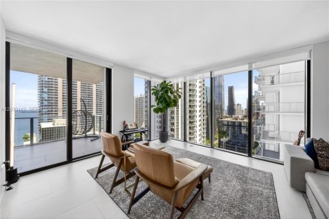Купить кондоминиум в Майами, Флорида 3 спальни, 165.18м2, № 2086085 - фото 7