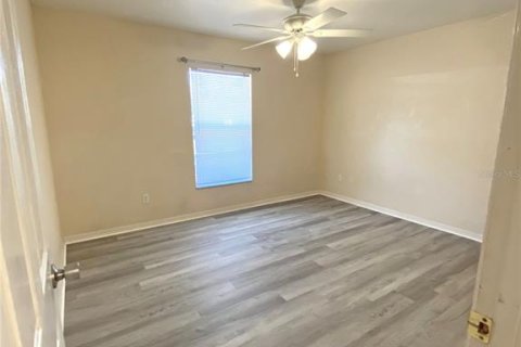 Commercial property in Ocala, Florida 4 bedrooms, 231.88 sq.m. № 1518604 - photo 3