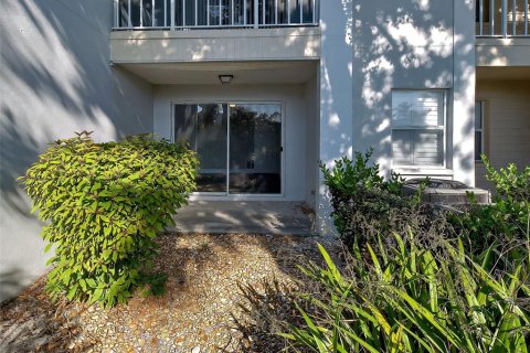 Condo in Venice, Florida, 2 bedrooms  № 1631739 - photo 2